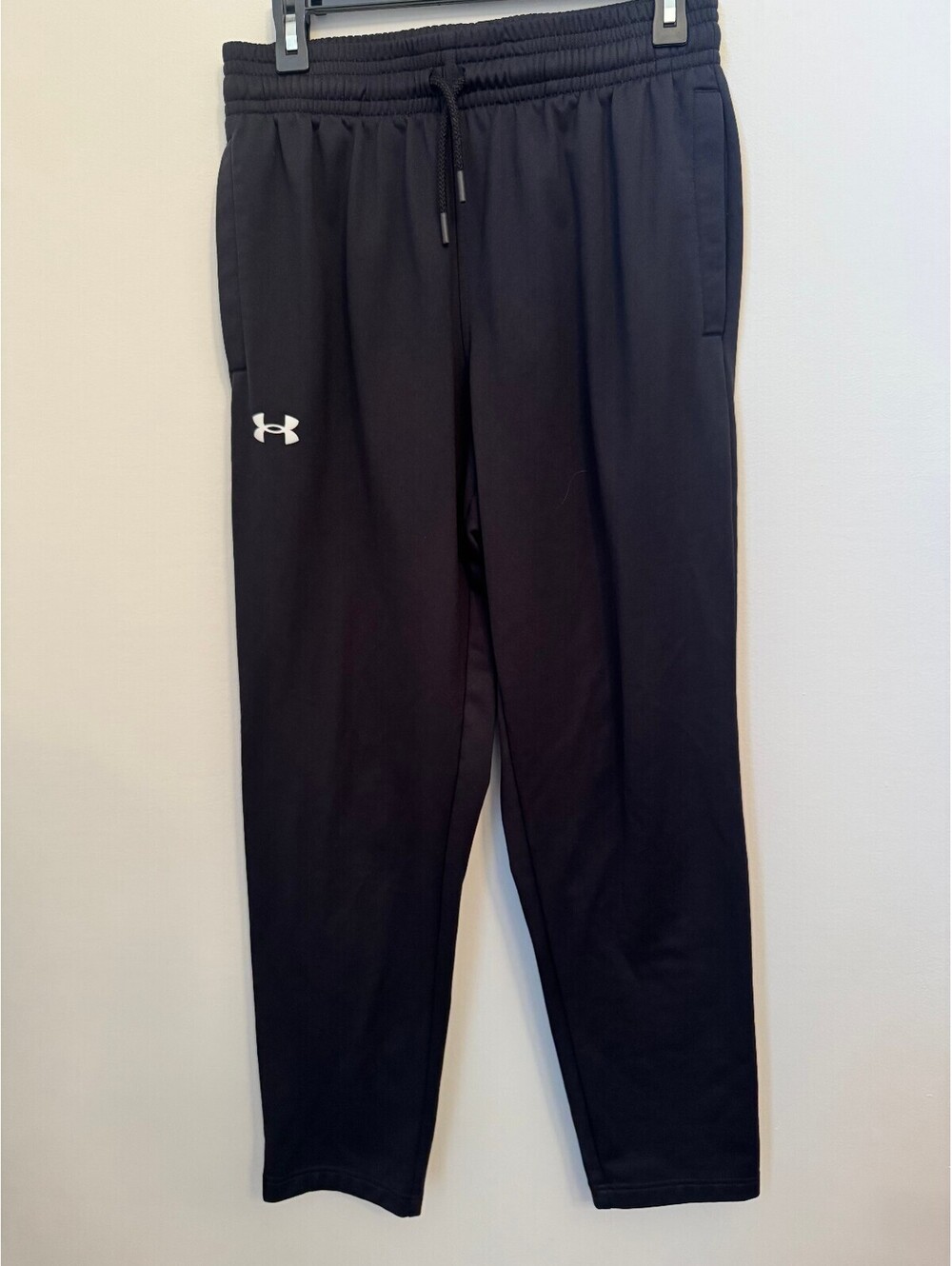 Under Armour black jogger pants size M
